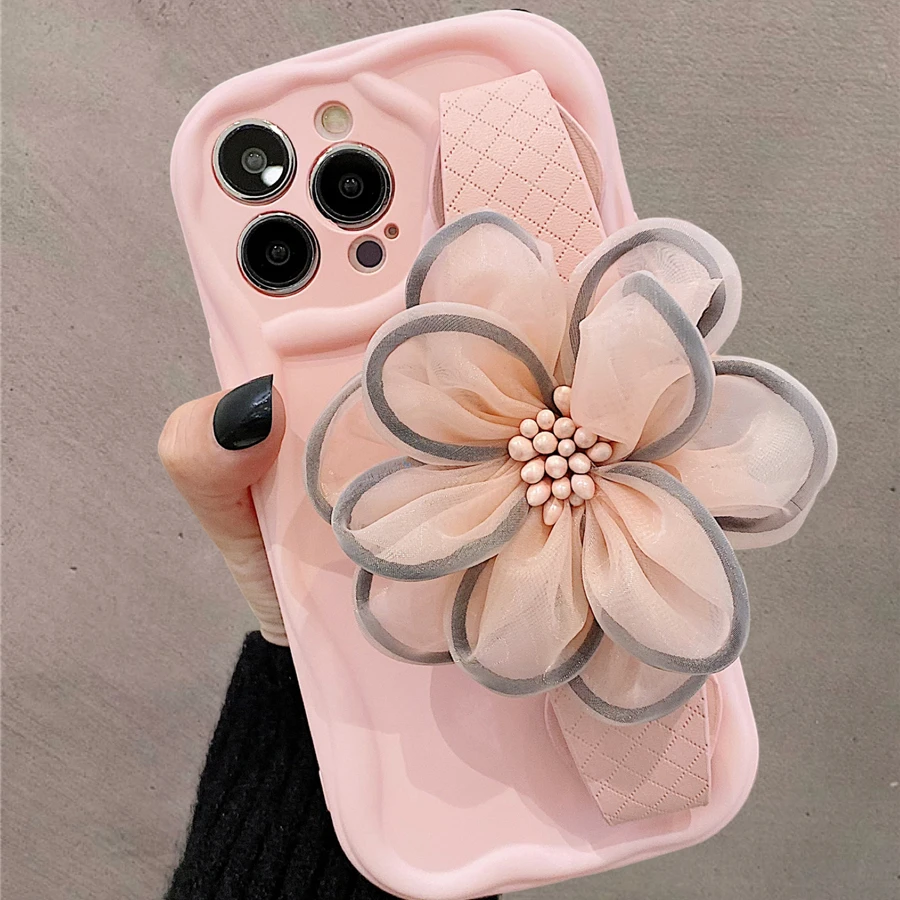 粉花朵腕带适用iPhone15苹果14手机壳13promax女款12创意11网红78