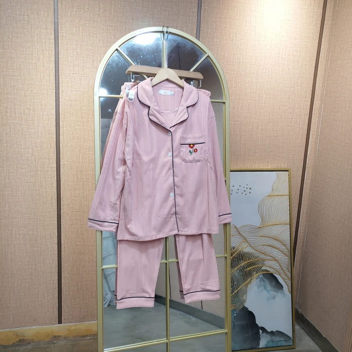 E322孕妇粉色月子服套装  M90-120