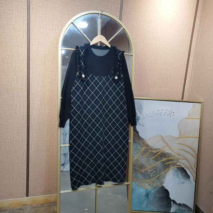AD633孕妇黑色格子针织连衣裙90-135