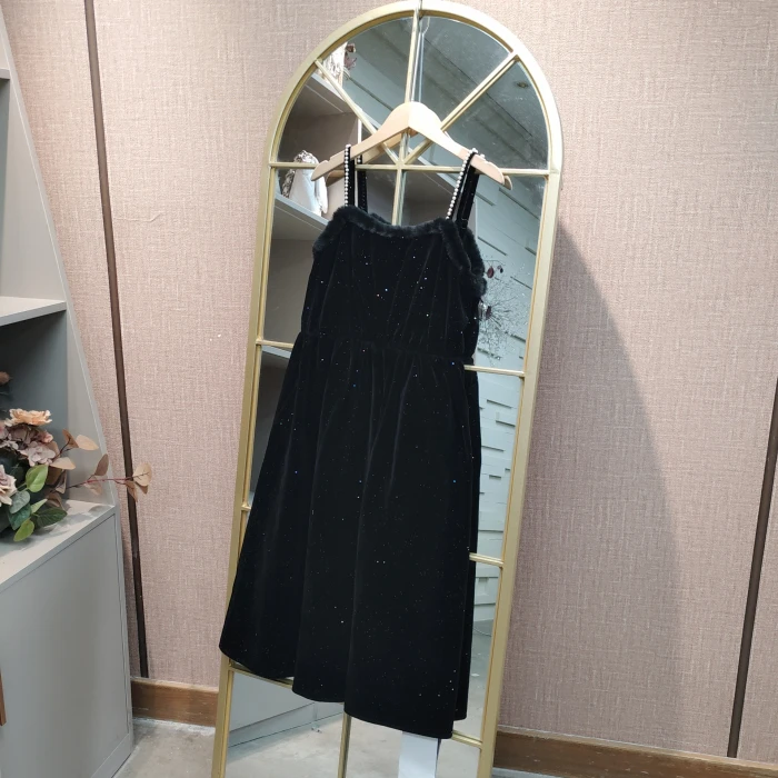 CH44孕妇黑色吊带裙90-130