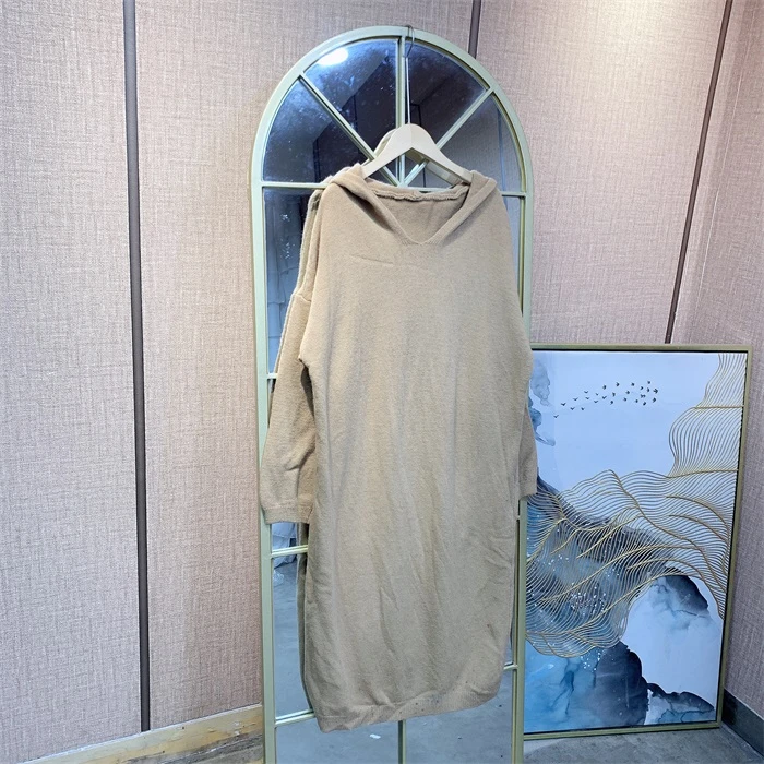 OO611卡其色孕妇针织衫110-150