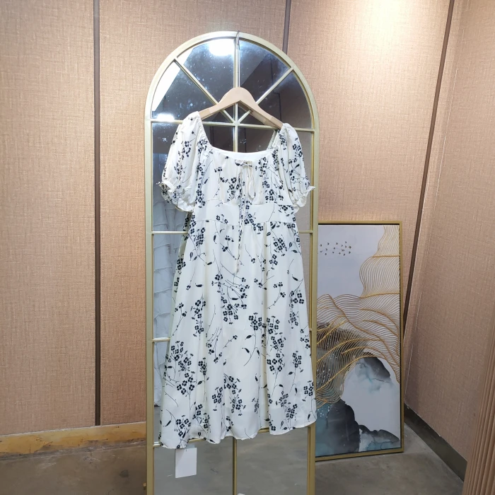 CB138孕妇白色碎花连衣裙S90-110M120L130XL140