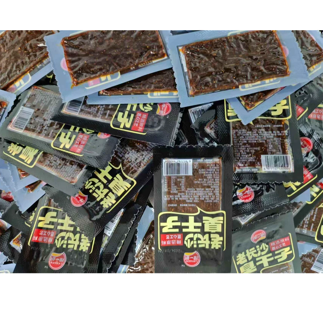 （3.99元30包）辣一根蒜香臭干子辣条童年味道儿时8090后怀旧小零食