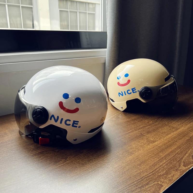 夏季国标3C认证时尚英文潮流情侣男女通用防晒好物电动摩托车头盔