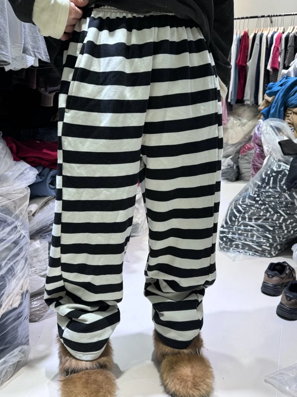 新款韩版加绒条纹裤