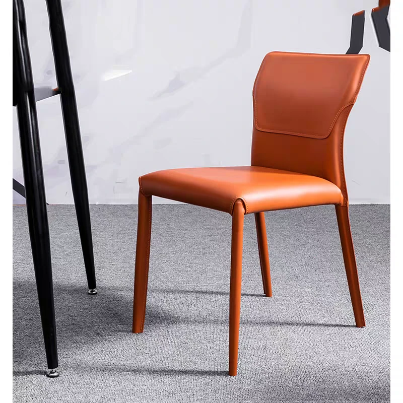 意式设计师马鞍皮椅子家用简约餐椅样板间网红椅现代轻奢餐椅靠背