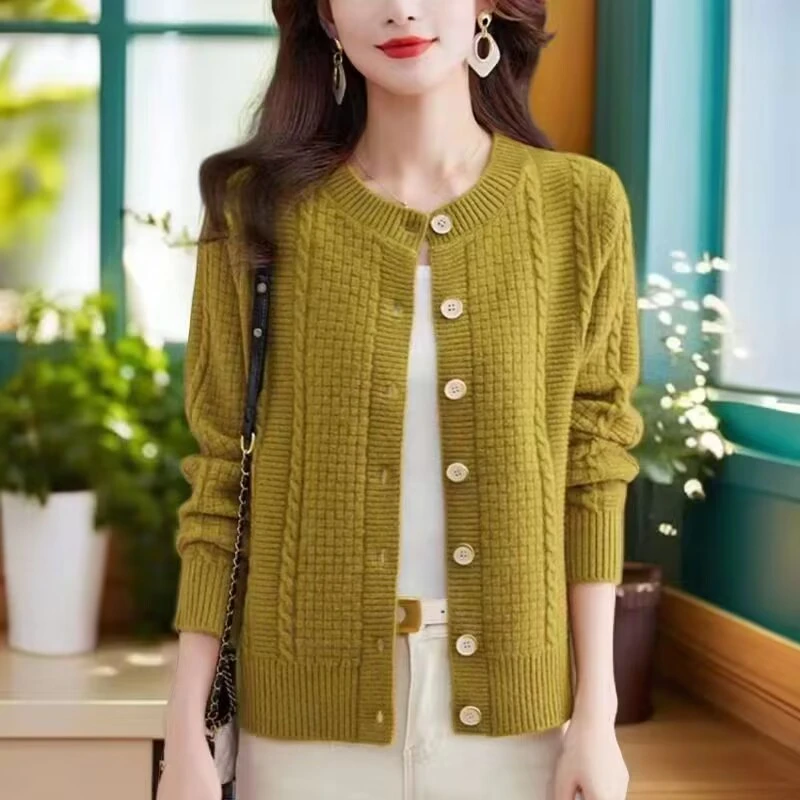 中年妈妈洋气毛衣外套女春秋外搭2024年新款爆款加厚短款针织开衫