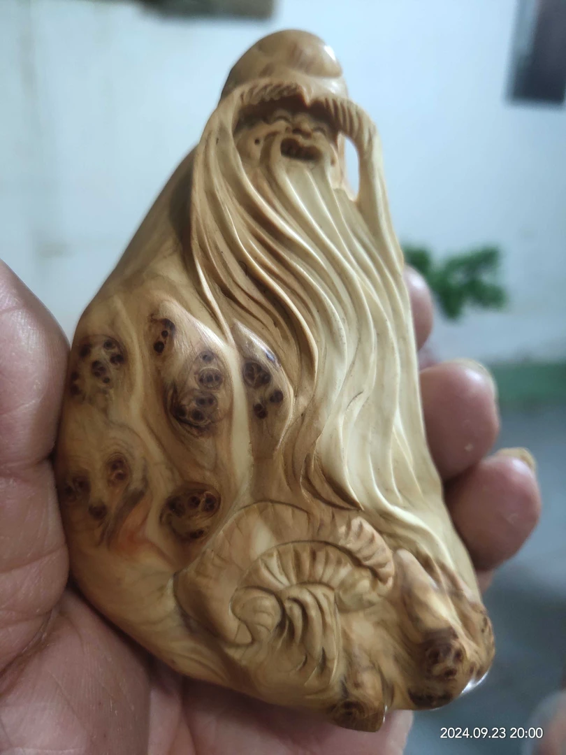 崖柏雕刻手把件寿公