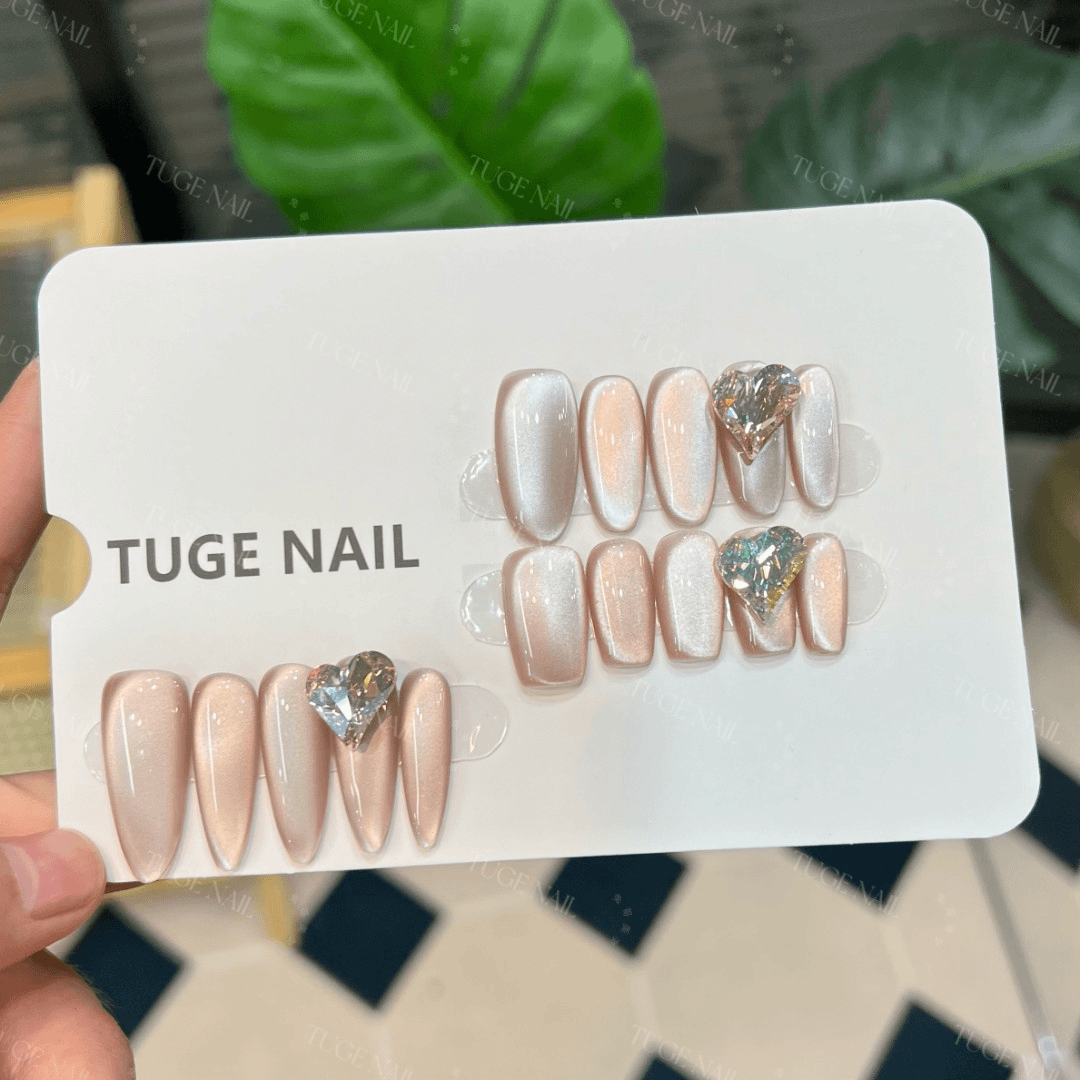 TugeNail“一生所爱”华子钻香云纱猫眼美甲轻奢显白穿戴甲-芬达