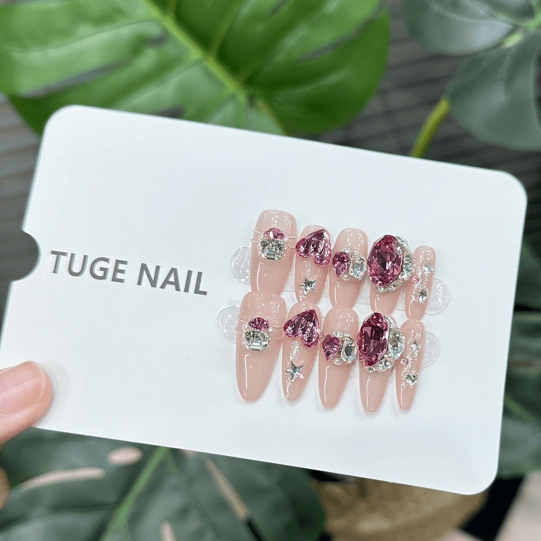 TugeNail“时光恋曲”【施家全华】夏日超闪粉色爱心钻穿戴甲-芬达