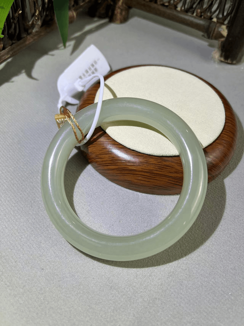 【缺货下架】和田玉冰晴手镯 XS3037