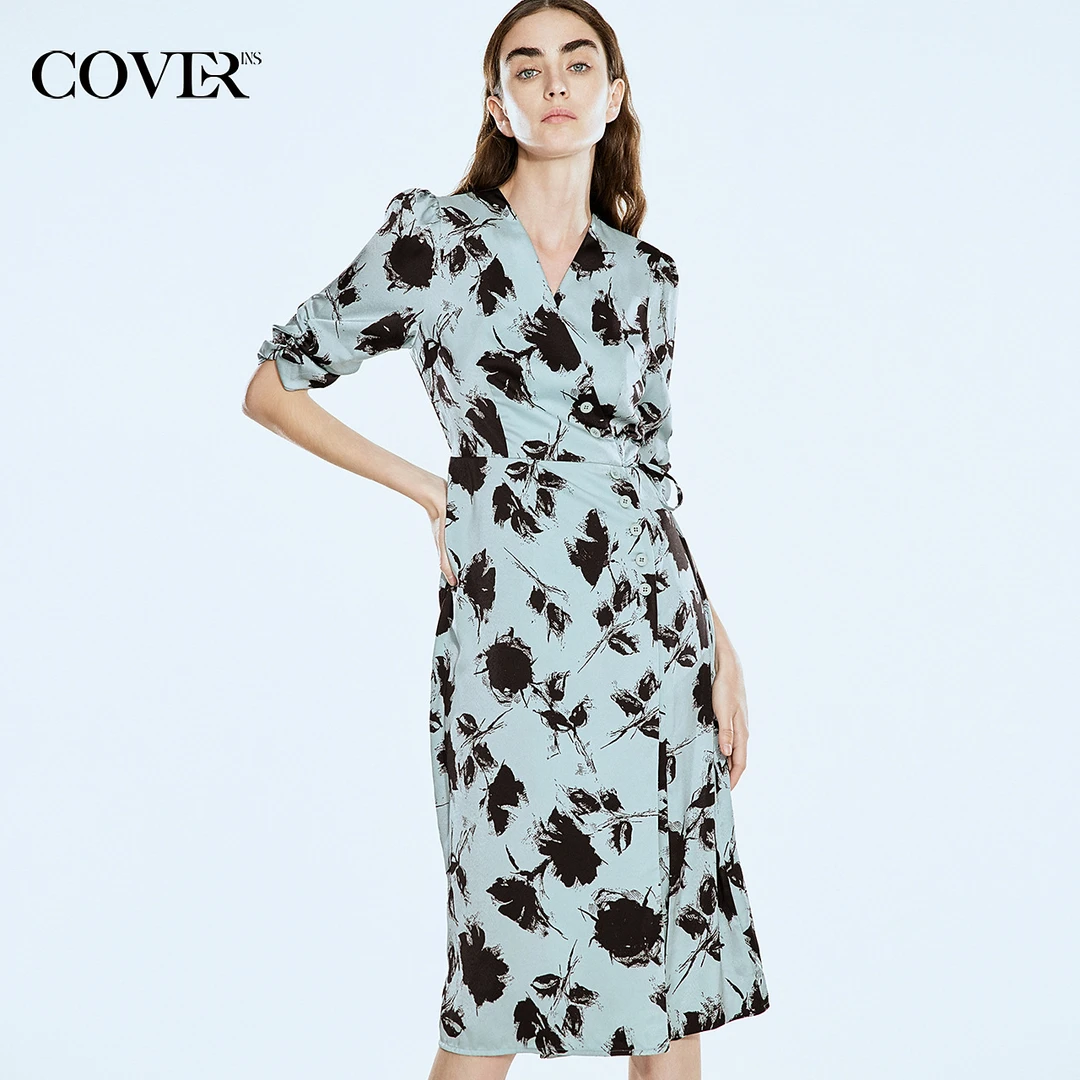 COVERINS夏季缎面玫瑰花印花连衣裙收腰裙子