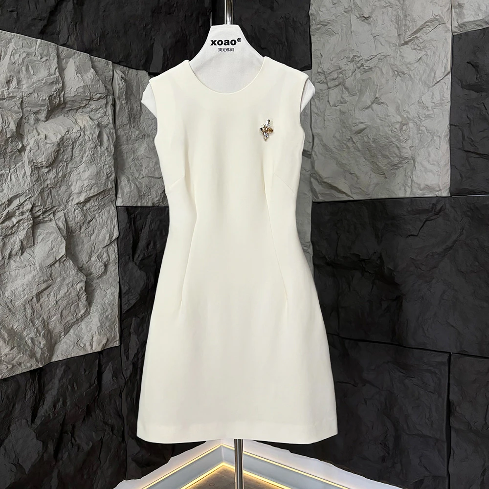 夏季轻奢女装连衣裙气质时尚百搭白色无袖礼服裙简约修身马甲裙新