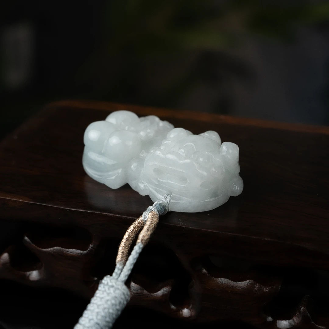 【珍心翡翠】天然翡翠A货 高冰时尚气质翡翠貔貅 多样性发其一