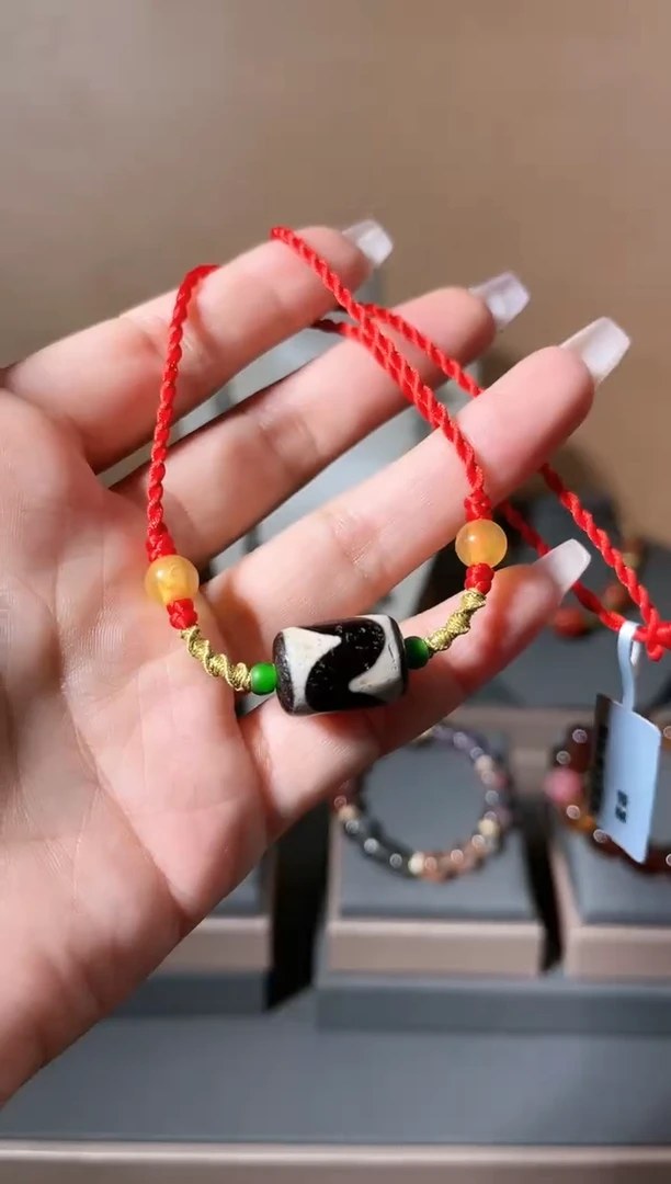 【闪购商品】虎牙项链库存有限 售完即止