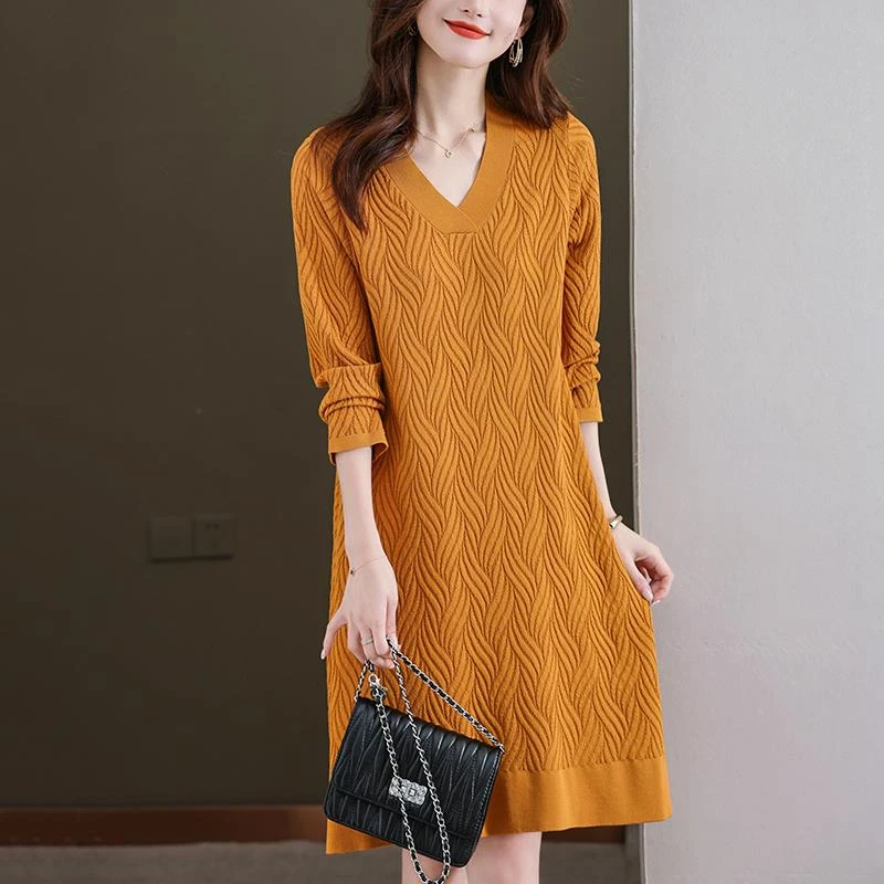 啄木鸟胖mm宽松大码v领针织连衣裙洋气打底中长裙加肥显瘦遮肚子