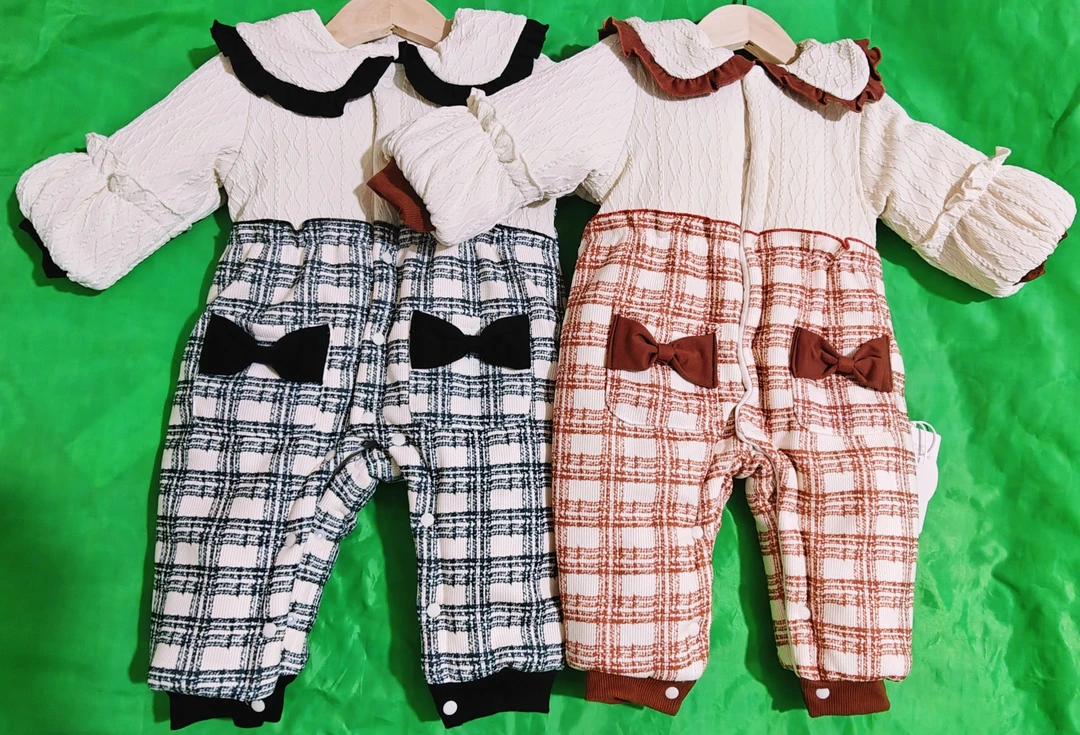 宝宝连体衣加厚保暖婴幼儿冬款婴儿