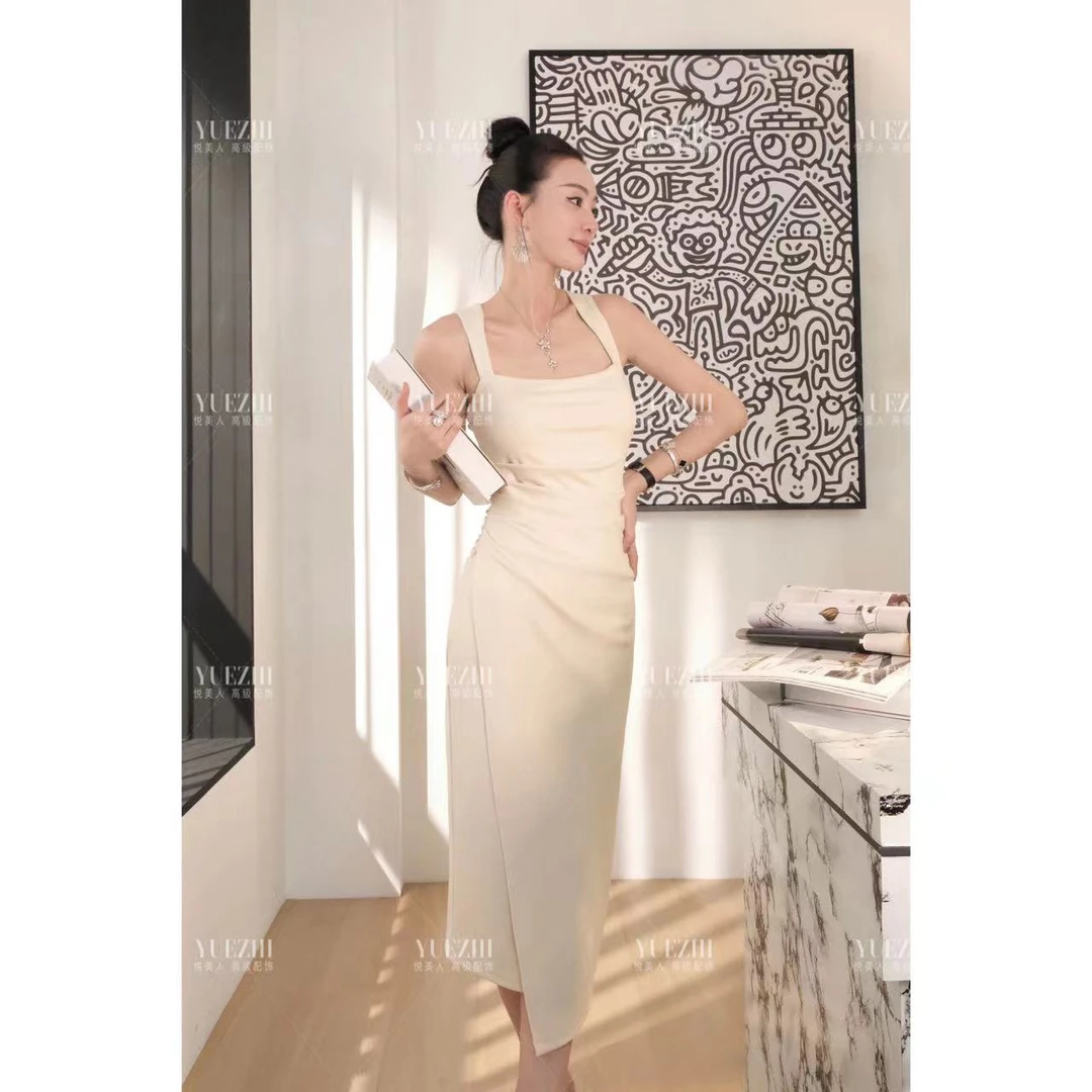 程悦夫妇【店主坠爱】A-00813时尚小众设计手工褶皱名媛连衣裙修身