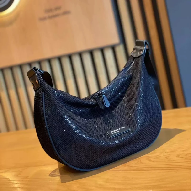 广州高品质小众潮牌包包女2025新款牛津布饺子包休闲大容量斜挎包