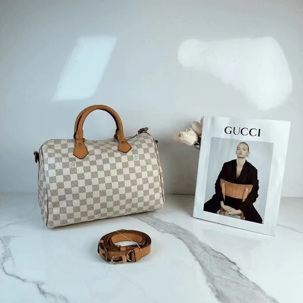 95新 LouisVuitton/路易威登 时尚白棋盘格30speedy斜挎包