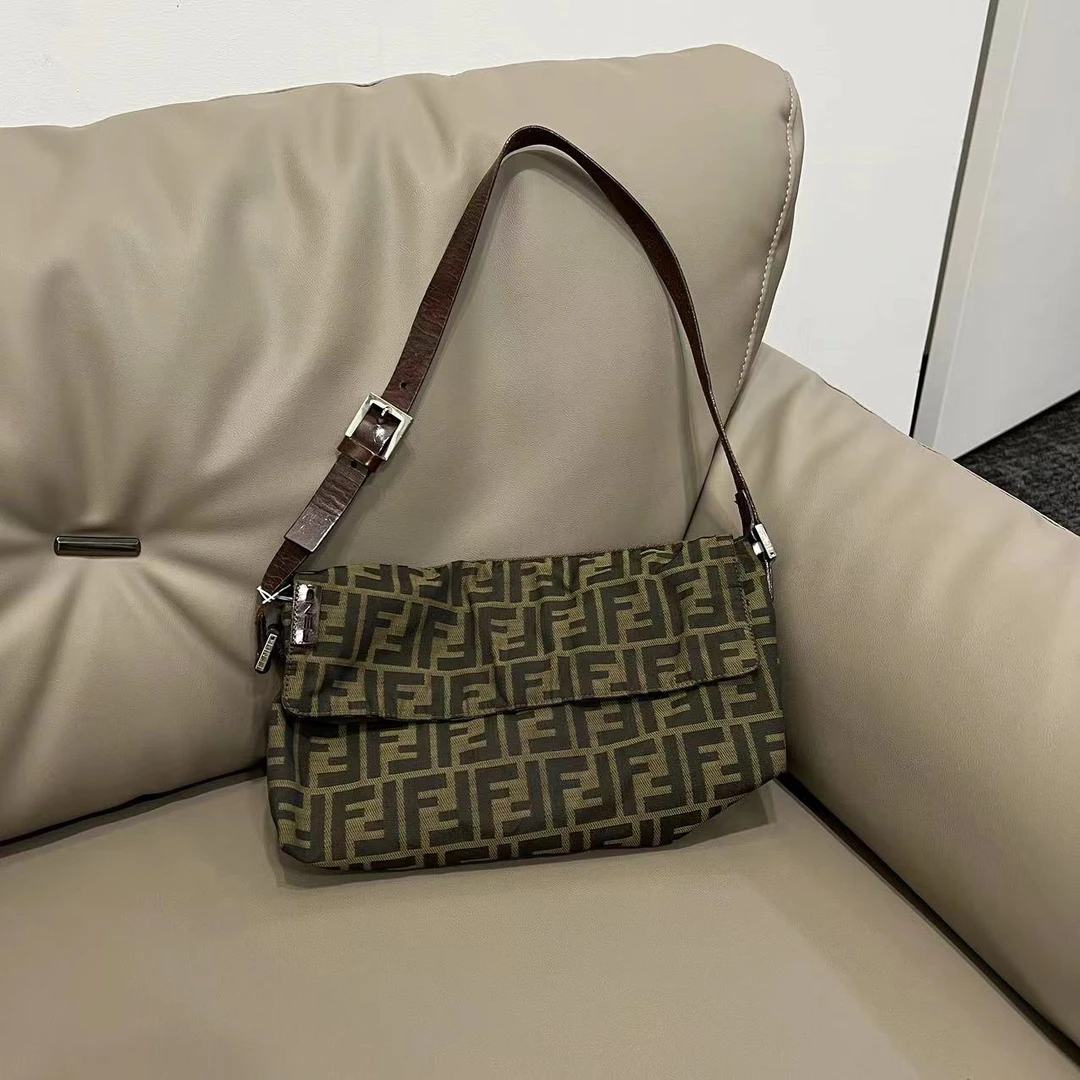 95新 FENDI/芬迪 大有/芬迪单肩包/ac29236