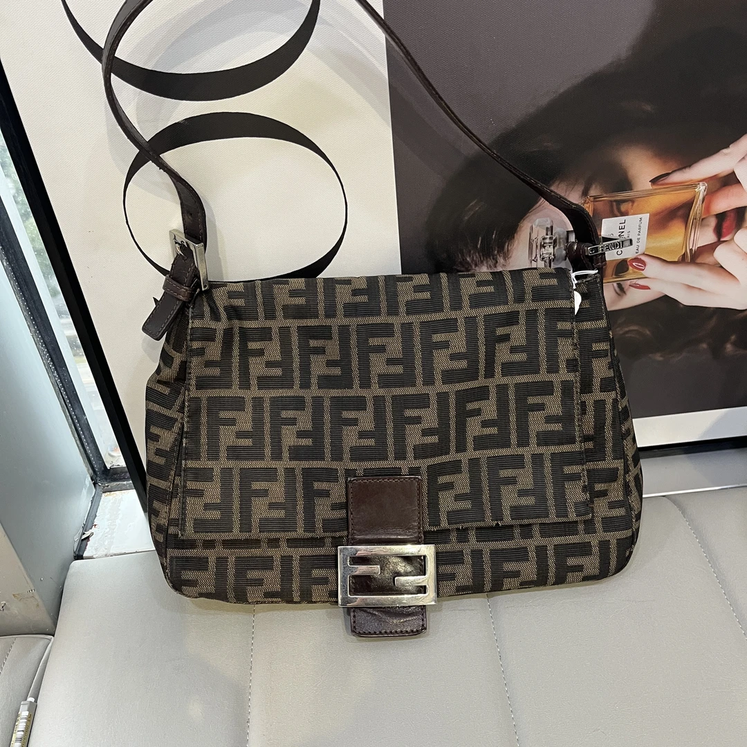 95新 FENDI/芬迪 大有/芬迪Fendi老花大法棍/j01032