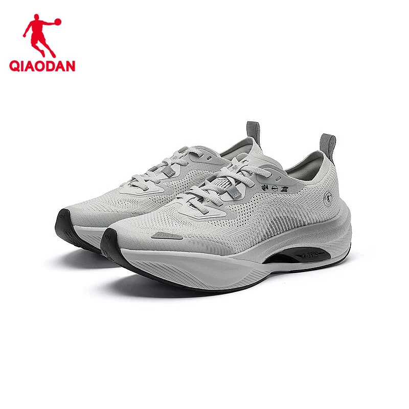 中国乔丹稳定防滑跑步鞋男运动鞋秋季新款网面透气减震回弹跑鞋男