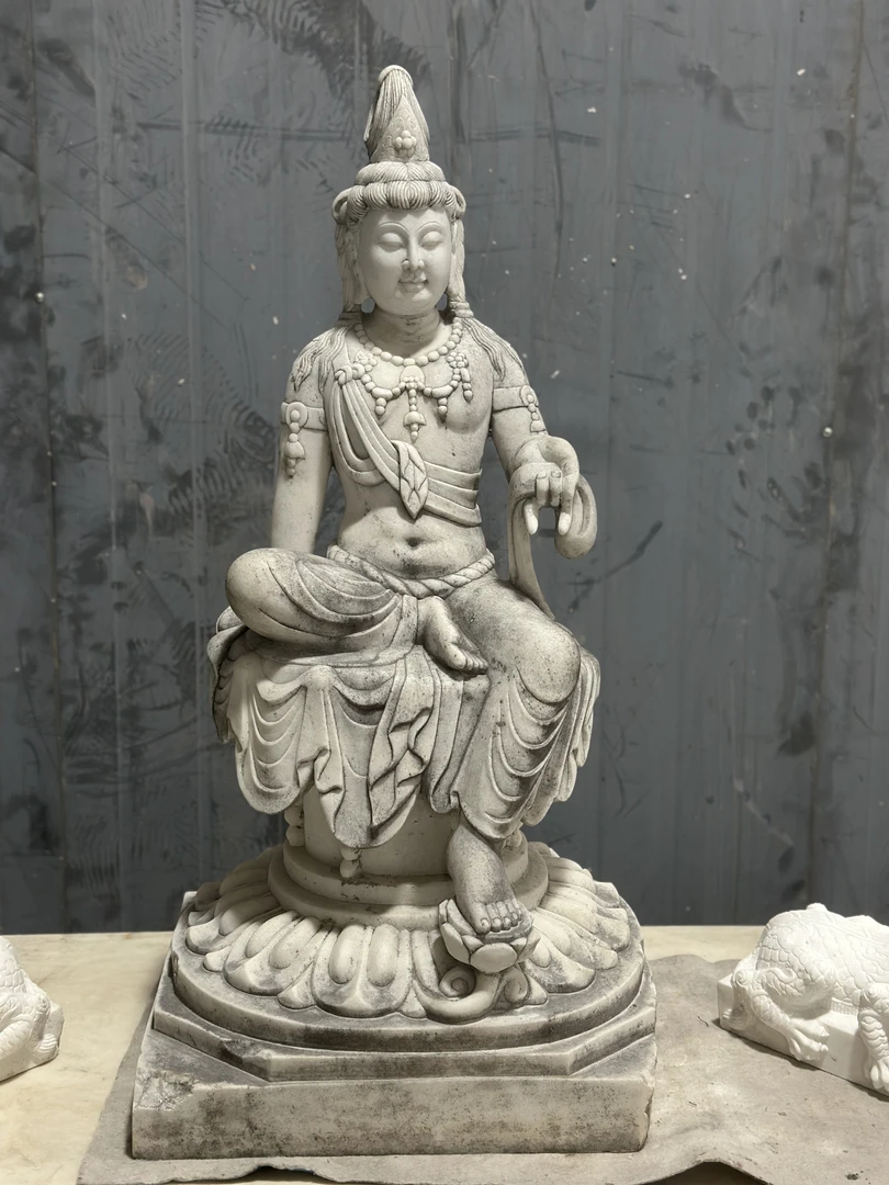 自在观音像，材质：汉白玉，高88公分