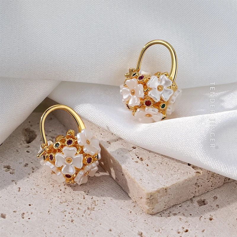 铜合金耳饰 镂空高级花篮耳饰高级轻奢