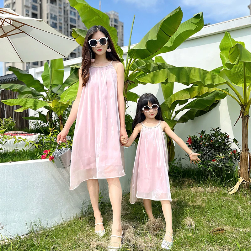 法式亲子装海滩风三亚沙滩2025明星同款母女装高端炸街连衣裙