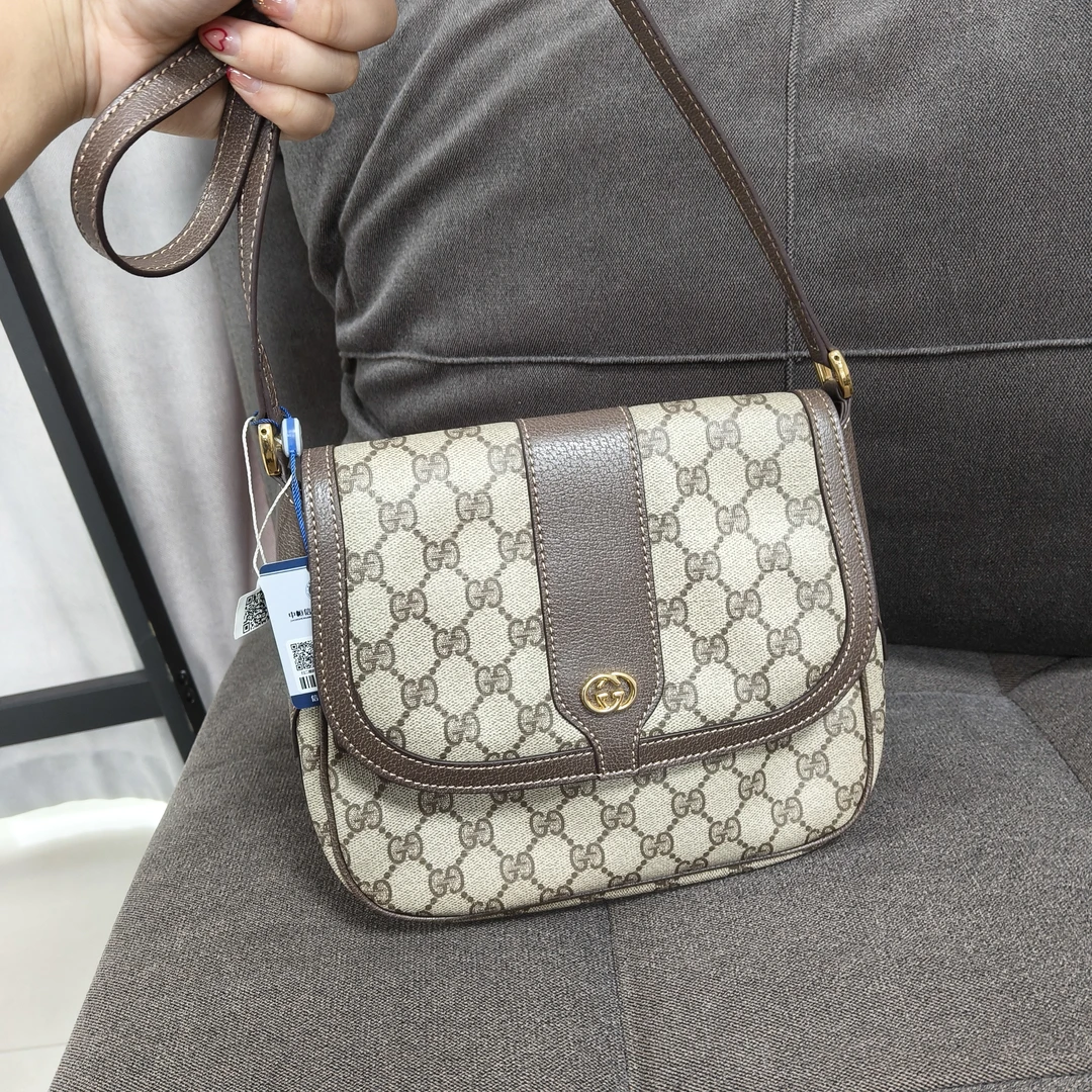 95新 GUCCI/古驰 兔兔奢/古驰斜挎包/240909103