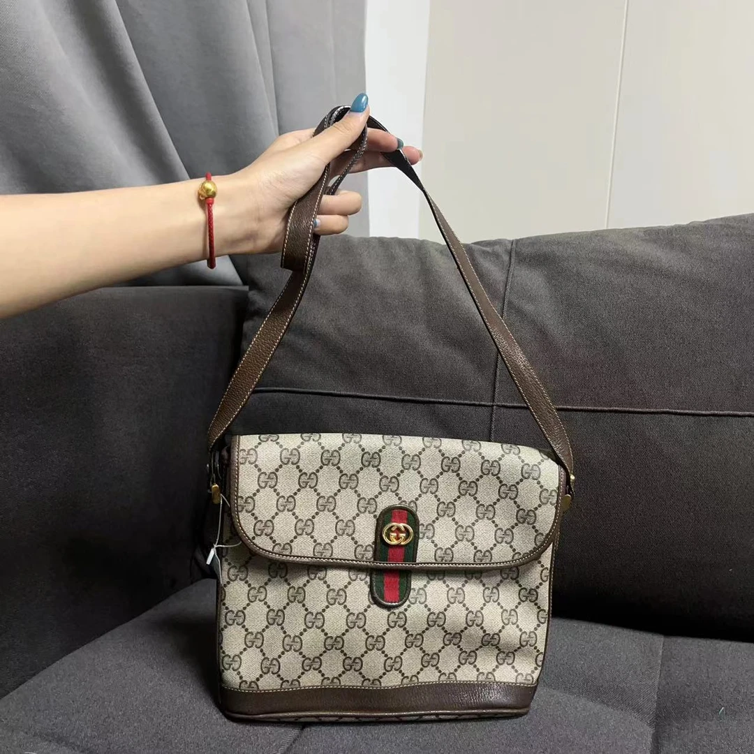95新 GUCCI/古驰 兔兔奢/古驰斜挎包/240706055