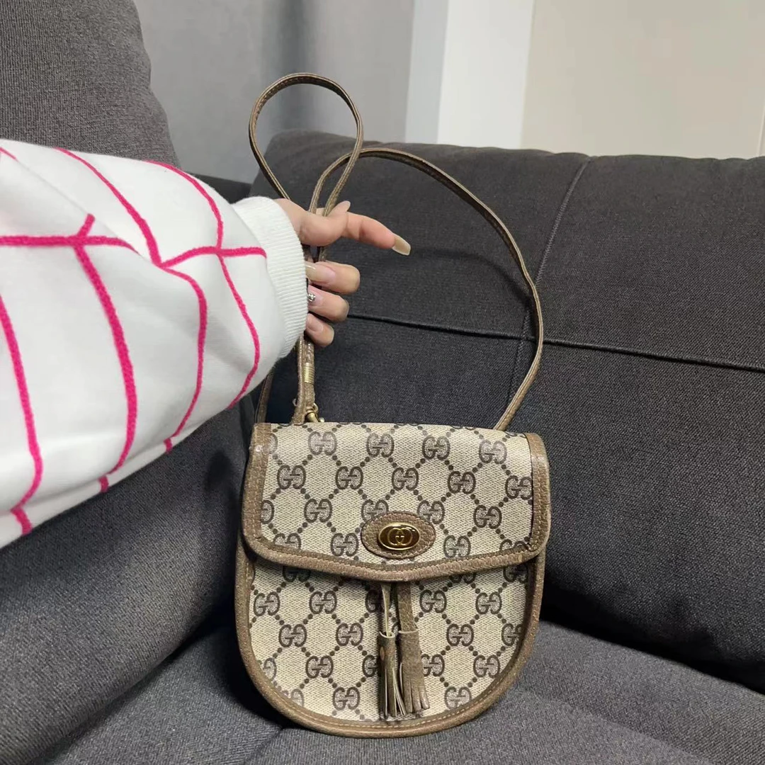 95新 GUCCI/古驰 兔兔奢轩轩/古驰斜挎包/240407077