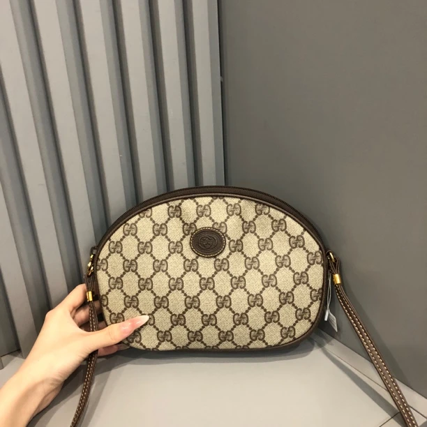 95新 GUCCI/古驰 兔兔奢/古驰斜挎包/240706101