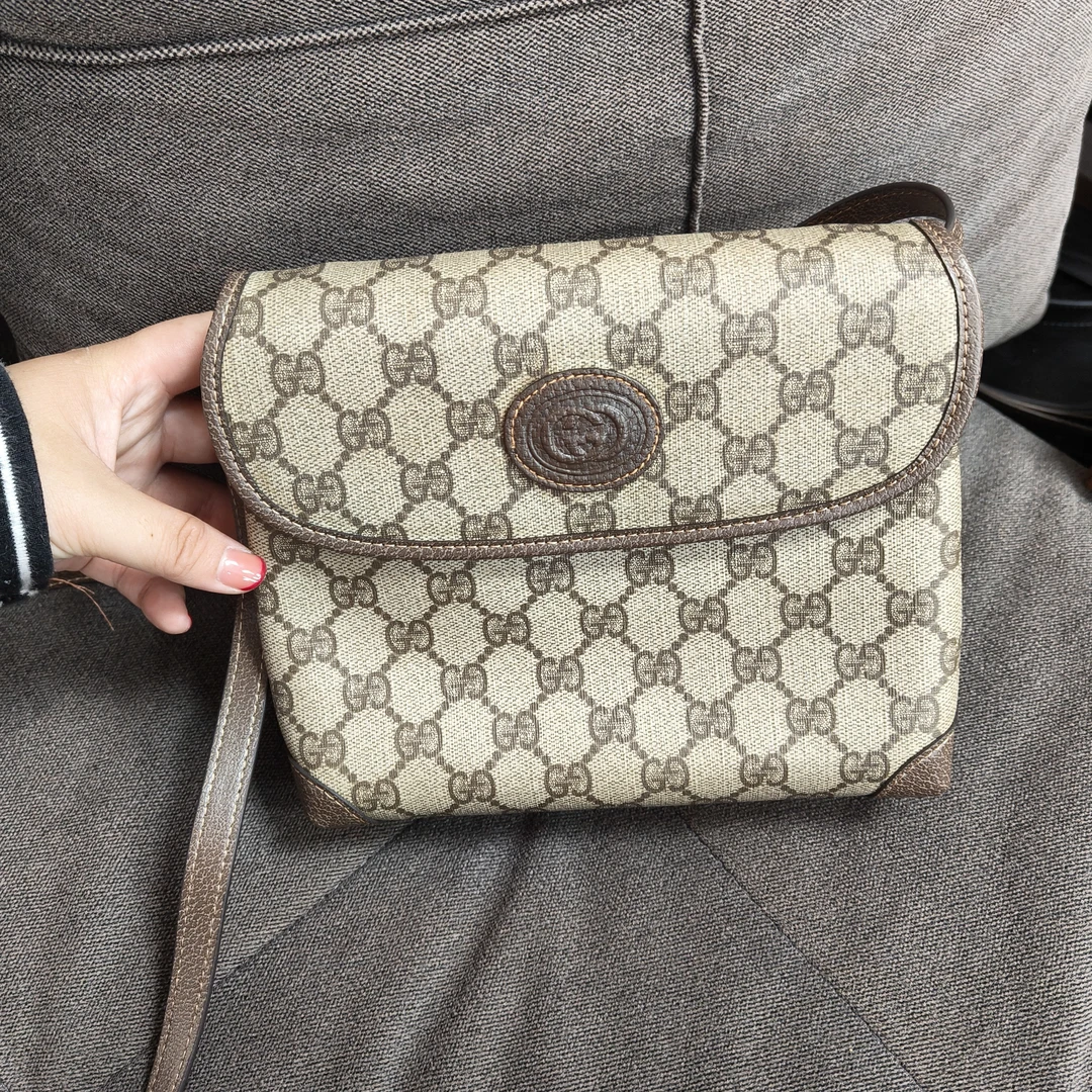 95新 GUCCI/古驰 兔兔奢/古驰斜挎包/240508102