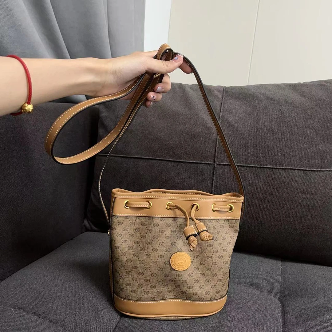 95新 GUCCI/古驰 兔兔奢/古驰水桶包/240619018