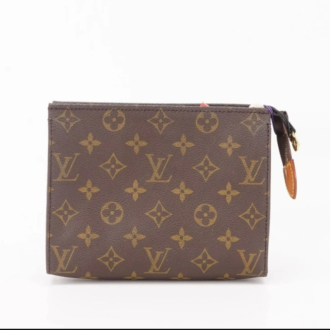 95新 LouisVuitton/路易威登 兔兔奢/lv26洗漱/231015006