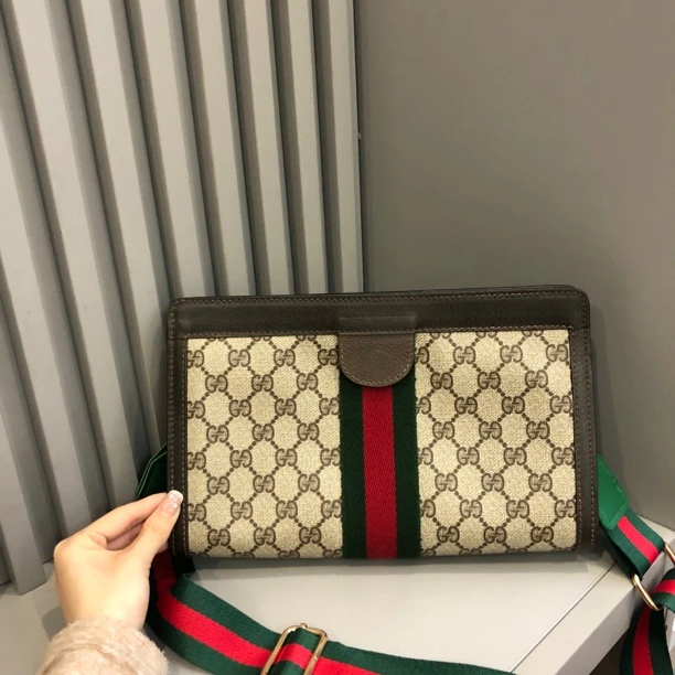 95新 GUCCI/古驰 兔兔奢/古驰洗漱包/240518086