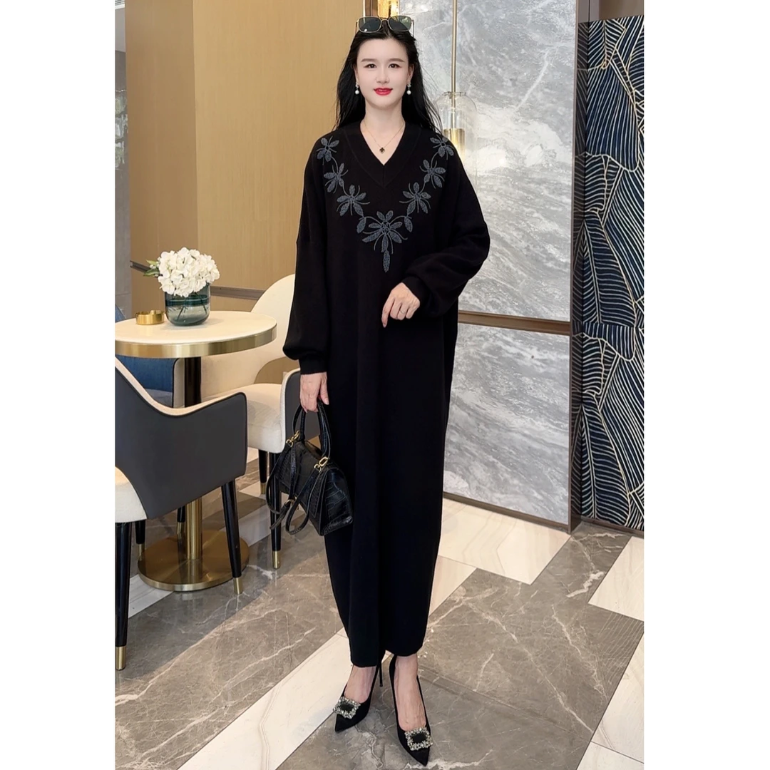 2024秋冬新款V领针织拼接小众设计百搭宽松连衣裙