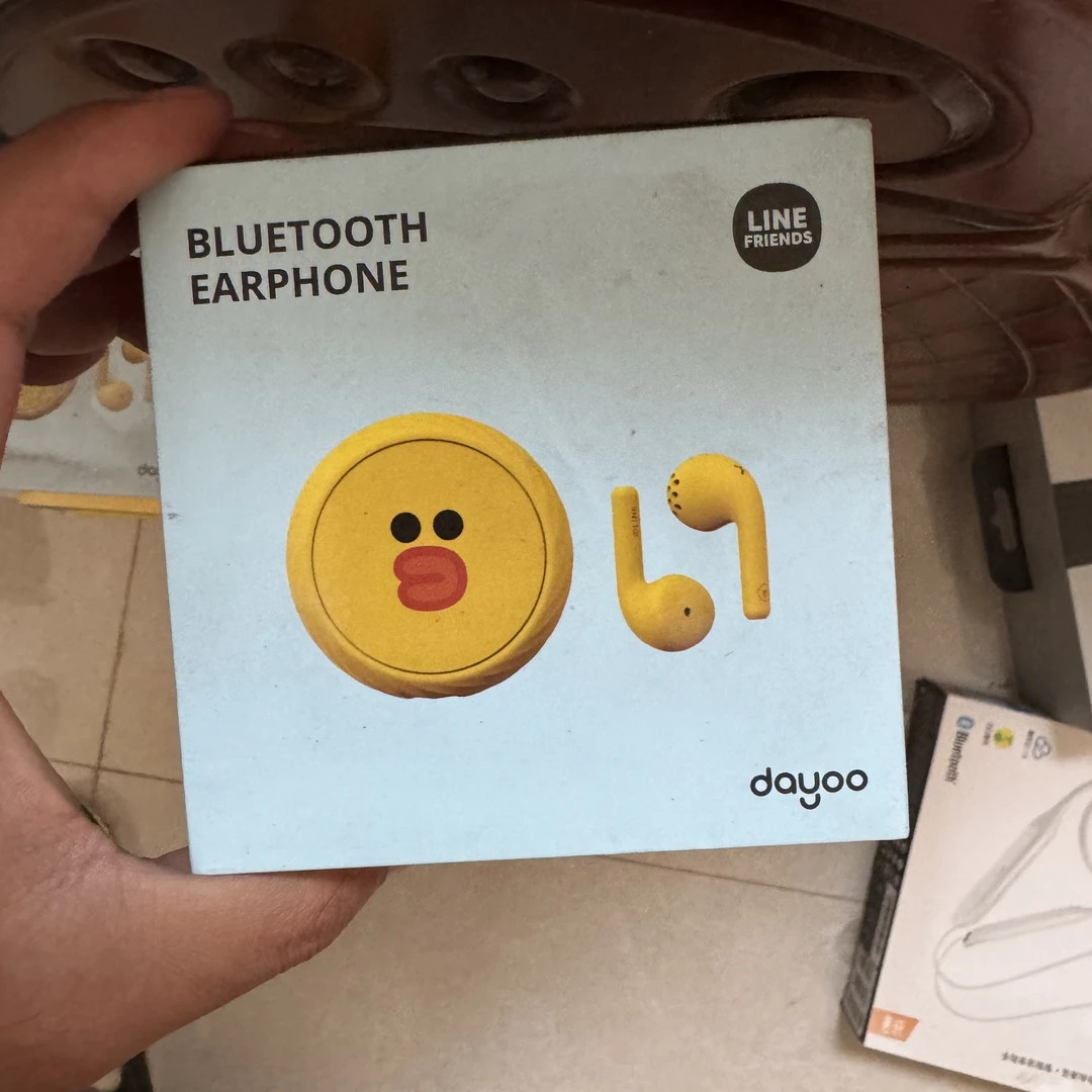 99新  半入耳 双主机 真无线蓝牙 重低音