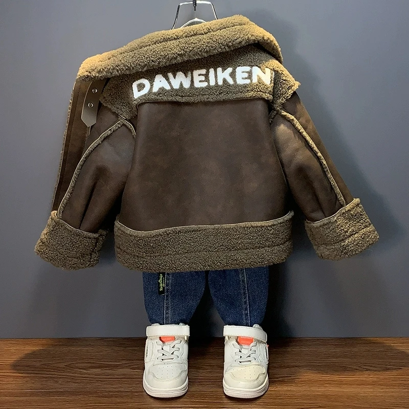 男童加绒加厚外套皮毛一体2025新款秋冬款儿童冬季宝宝酷帅冬装潮