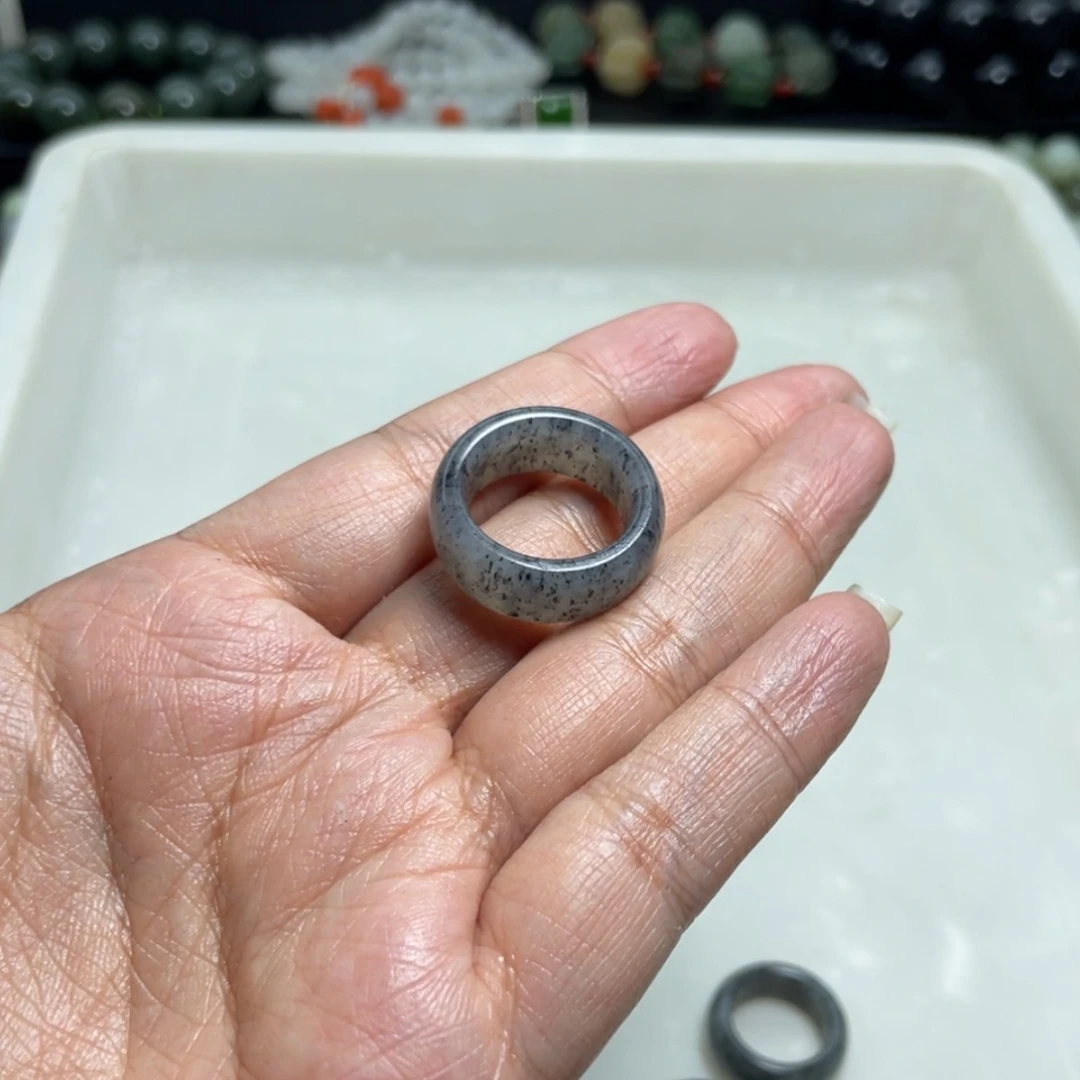 【闪购商品】和田玉戒圈未镶嵌貔*