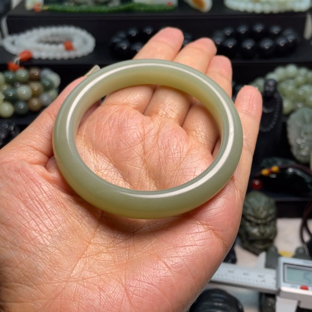 【闪购商品】和田玉手镯未镶嵌X**、
