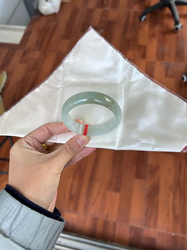 糯冰手镯（52.9-14.5-7.6）