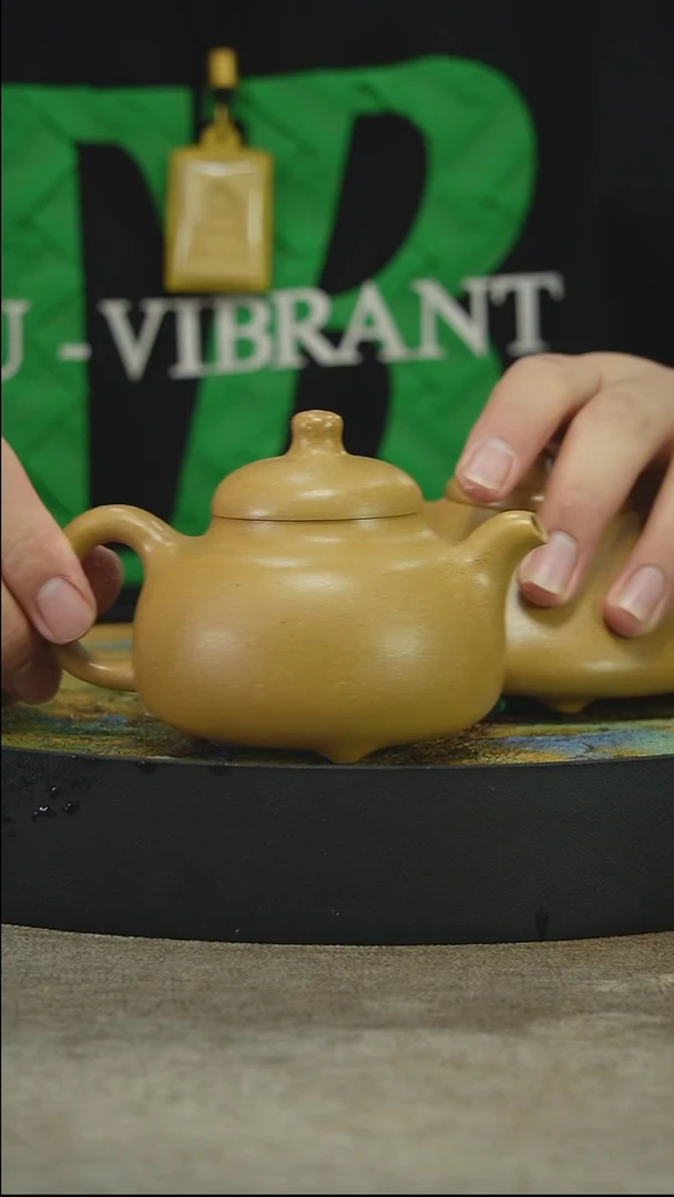 【闪购商品】紫砂茶壶sy 黄金段 三足乳鼎