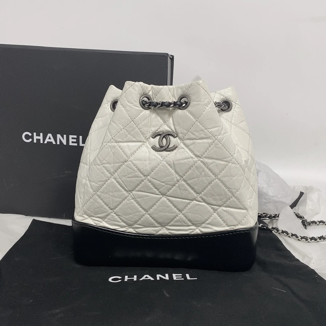95新 Chanel/香奈儿 Chanel熊猫色流浪双肩包- NE