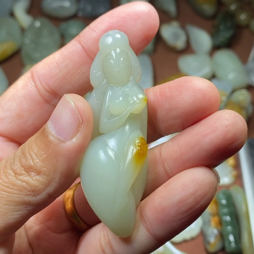 【闪购商品】和田玉颈饰未镶嵌飞****v