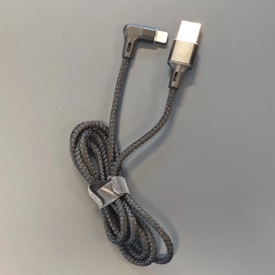 准新品  【JY-1504】苹果口2.4A黑色编织线