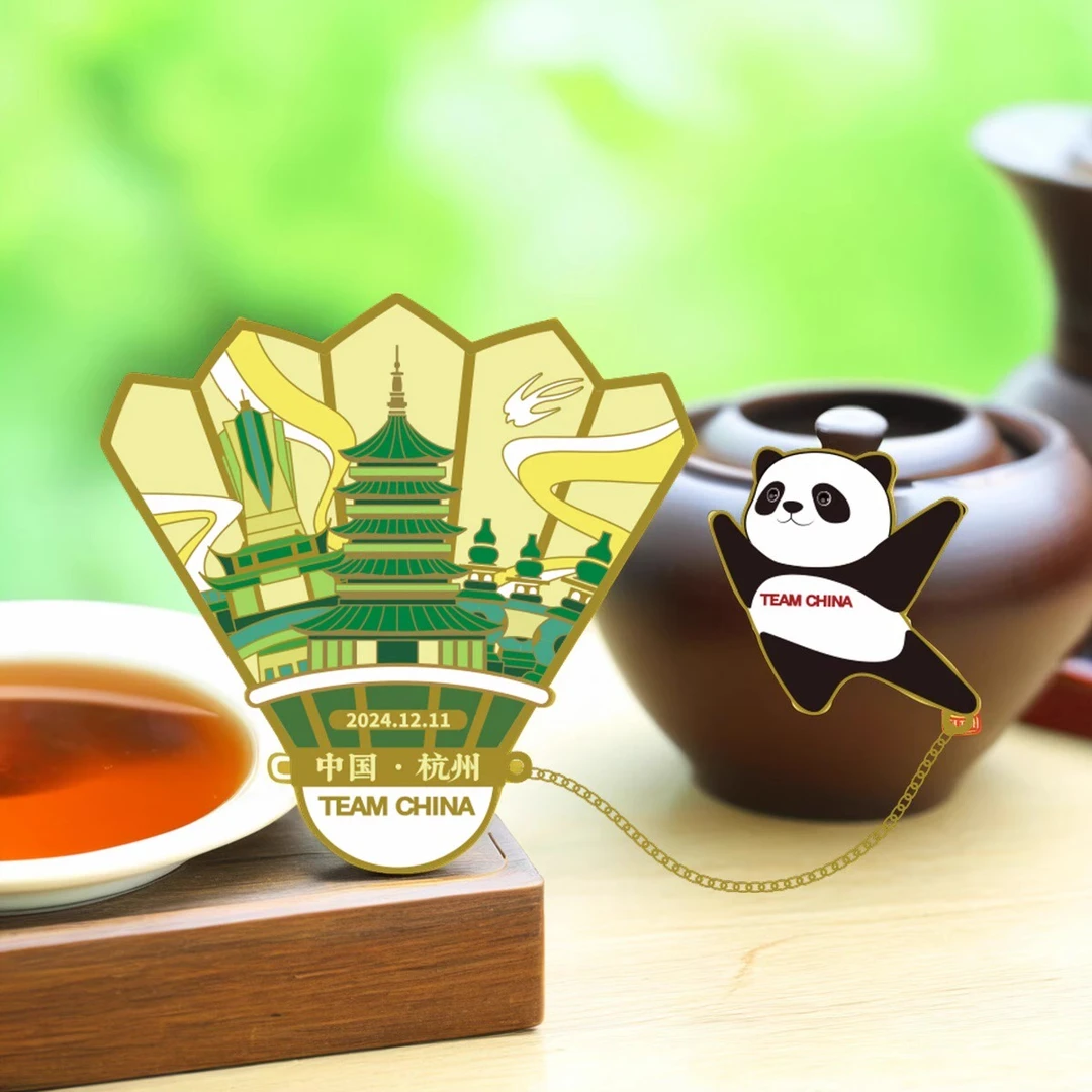 TEAMCHINA 2024年羽毛球参赛徽章乒创意运动周边  限量版