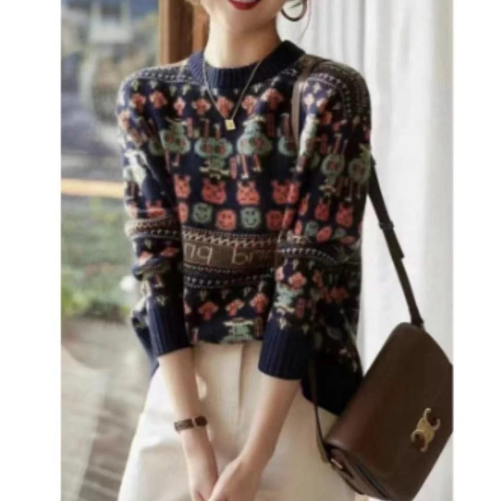 小蚂蚁提花加厚套头毛衣